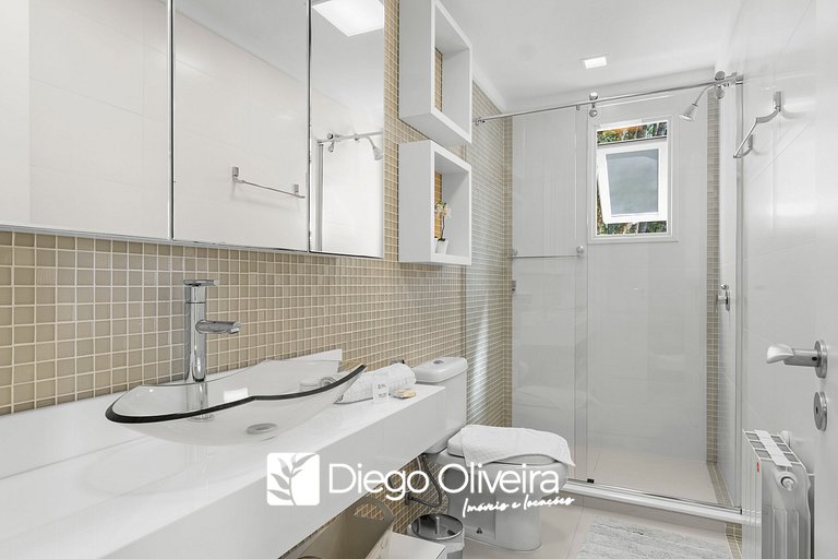 650 metros, Rua Coberta Centro/Villa Verde 202A